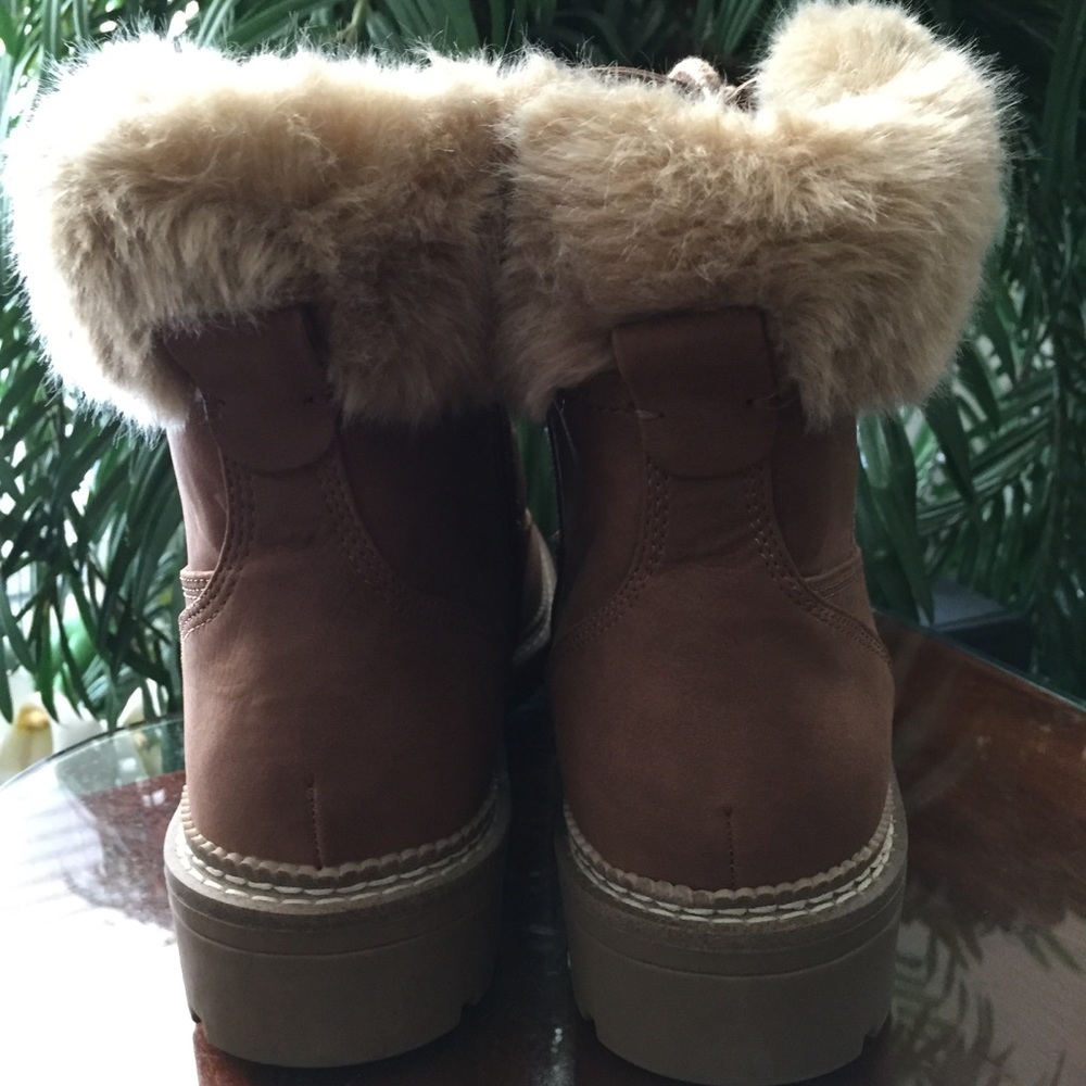 Comfort Faux Fur Upper Tan Boots Size 11 - Picture 5 of 12